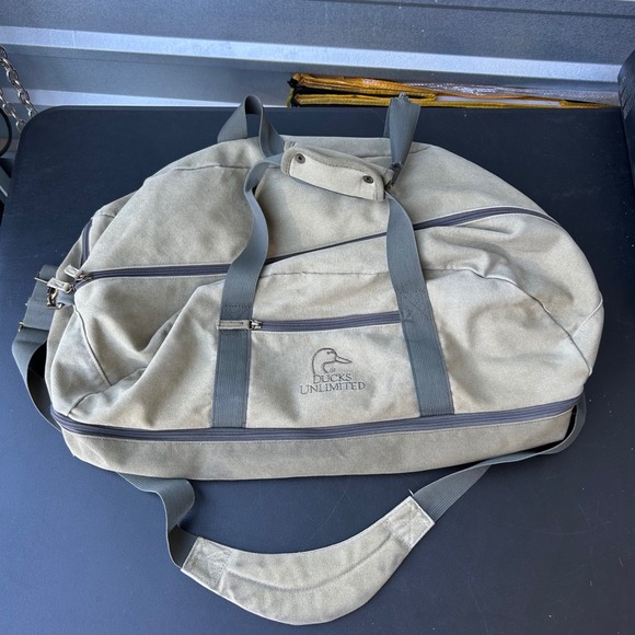 Vintage Ducks Unlimited Duffle Bag Olive Green Canvas Travel Gym CarryOn Weekend - Picture 1 of 13